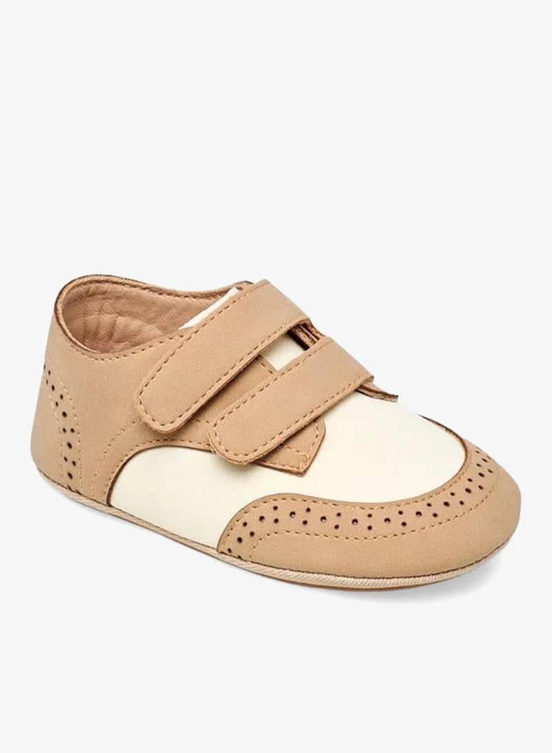 بيرفيت Booties With Hook & Loop Closure