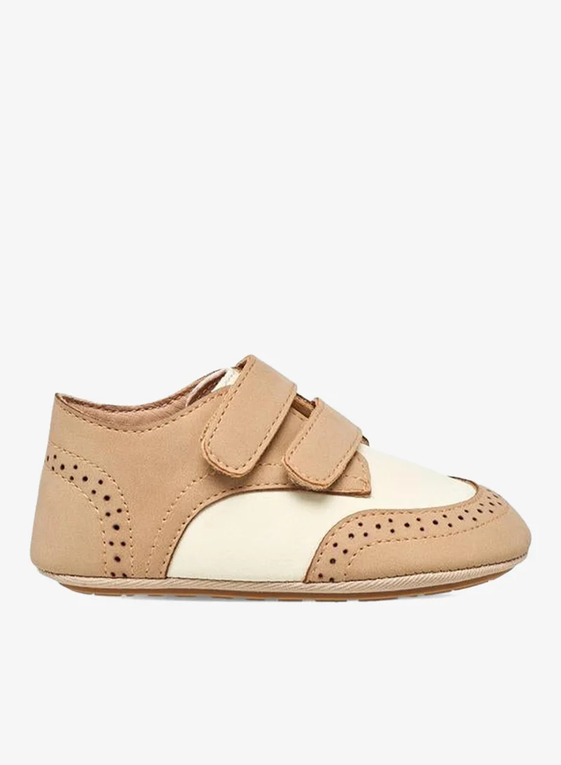 بيرفيت Booties With Hook & Loop Closure