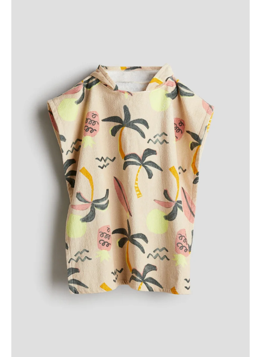 اتش اند ام Patterned Poncho Towel