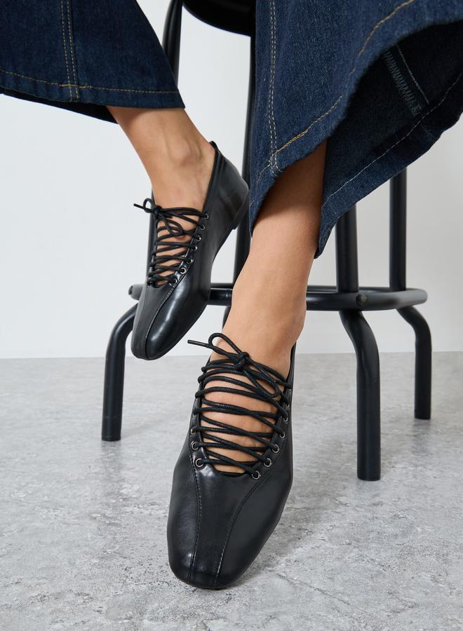 Styli Panelled Lace Vamp Ballerina Shoes with Back Pull Tab - Image 2