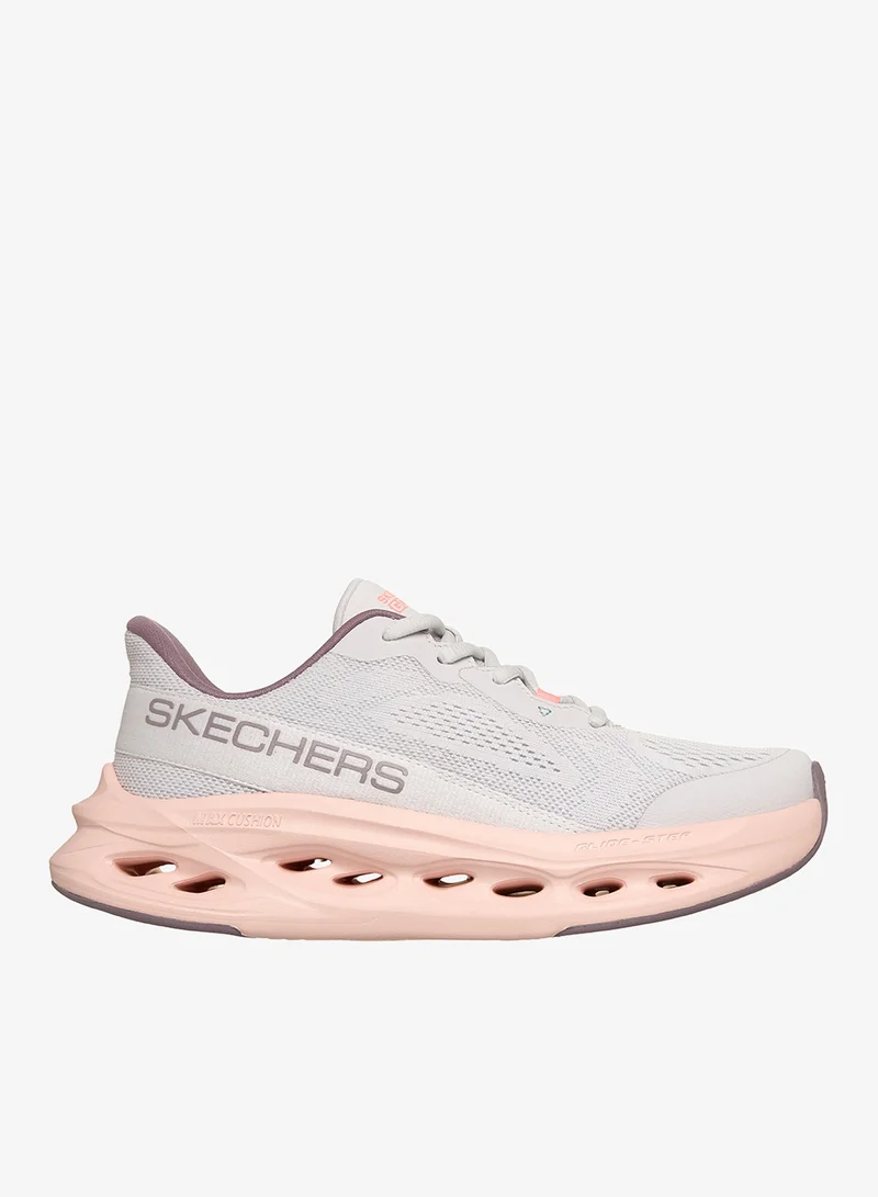 Max Cushioning Glide-Step