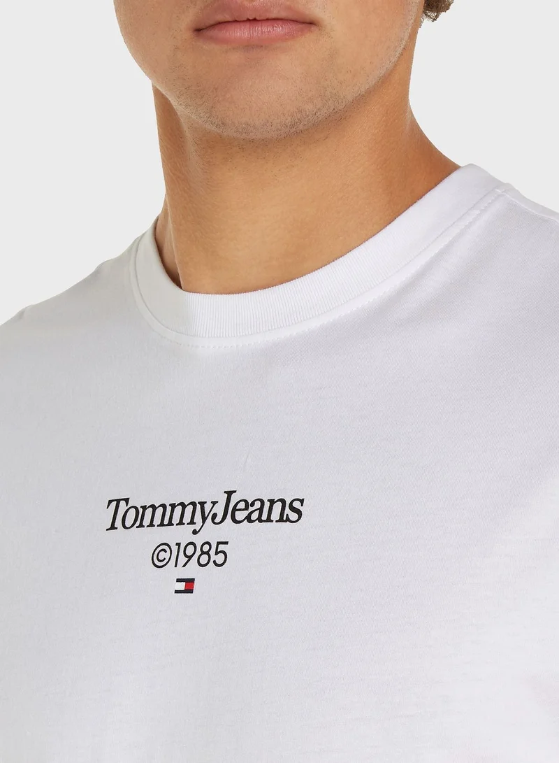 TOMMY JEANS Logo Crew Neck T-Shirt