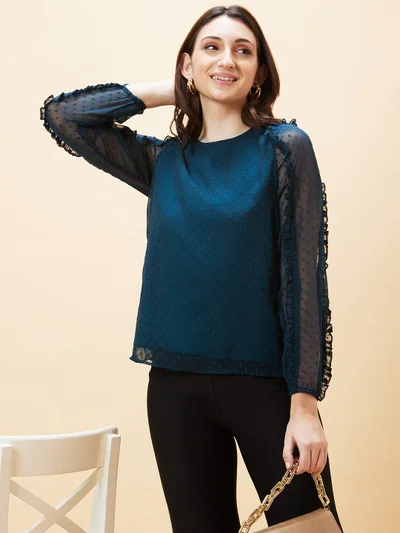 جلو باص Globus Women Ruffled Self Design Top