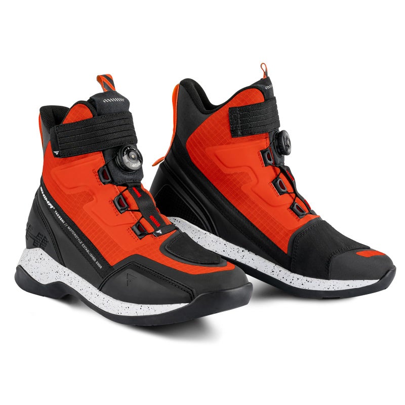 SHIMA TAKESHI Motorradschuhe fr Mnner Verstrkte Straenreitschuhe mit ATOPVerschlusssystem Knchelsttze Rutschfeste Sohle Schaltgriff Rot 42