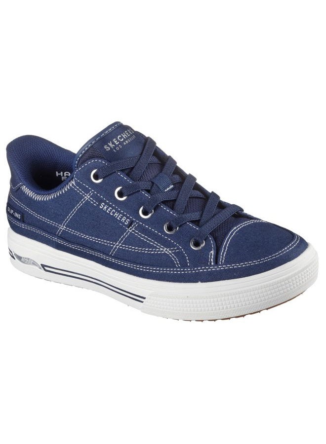 SKECHERS حذاء رياضي نسائي بأرشي فيت أركيد - وداعًا هناك، سهل الارتداء بدون استخدام اليدين، لون كحلي، 39.5 EU - Image 1