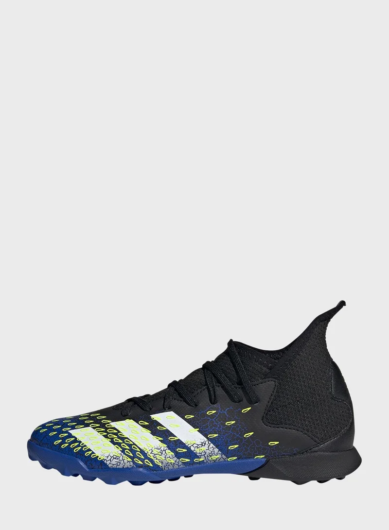 adidas حذاء كرة القدم  بي 3 للرجال