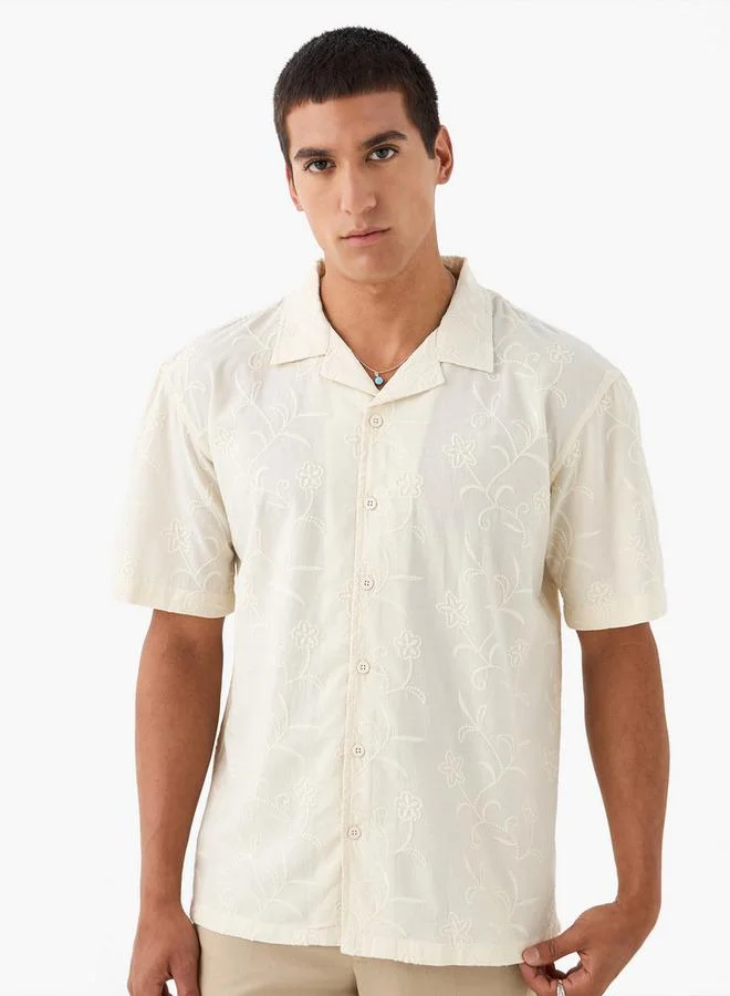 ايكونيك قميص كامب كولار مطرز بالكامل