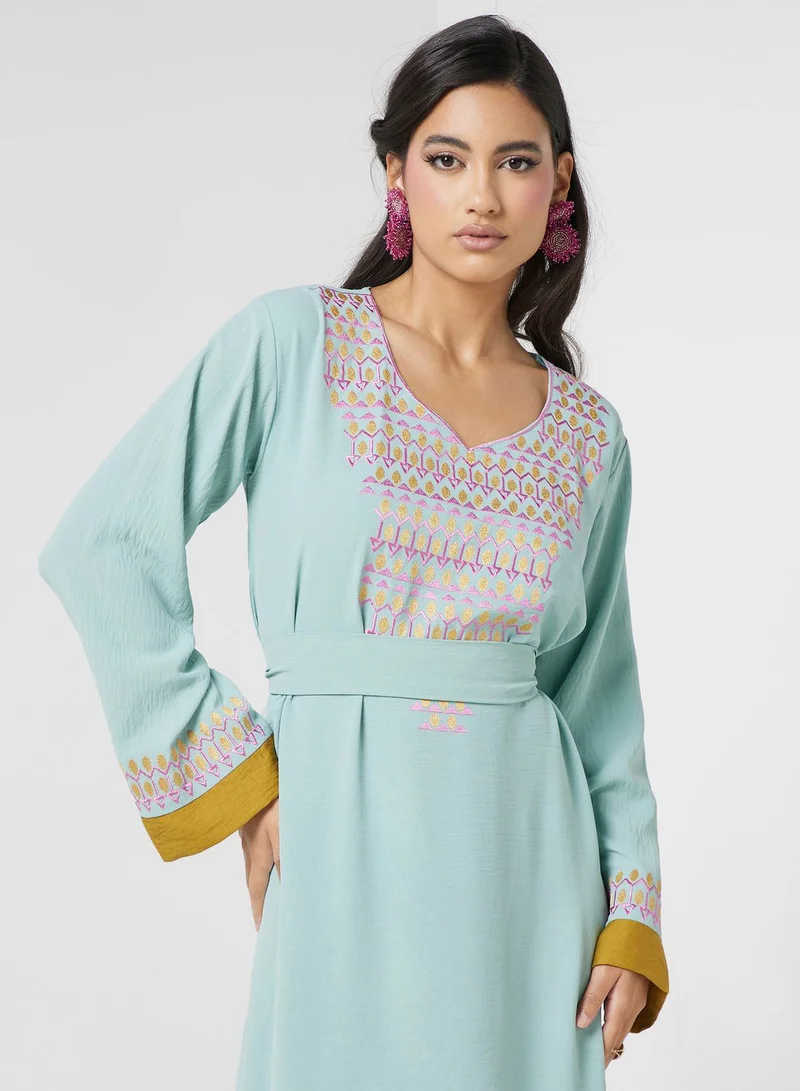 hayas closet Embroidered Belted Jalabiya
