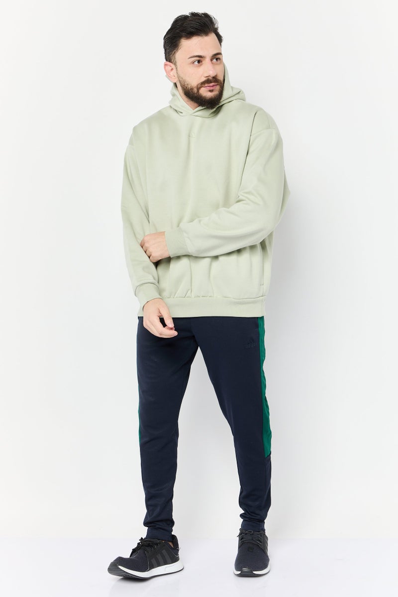 Adidas هودي كرة سلة للرجال بأكمام طويلة ومناسب، ساج - Image 4