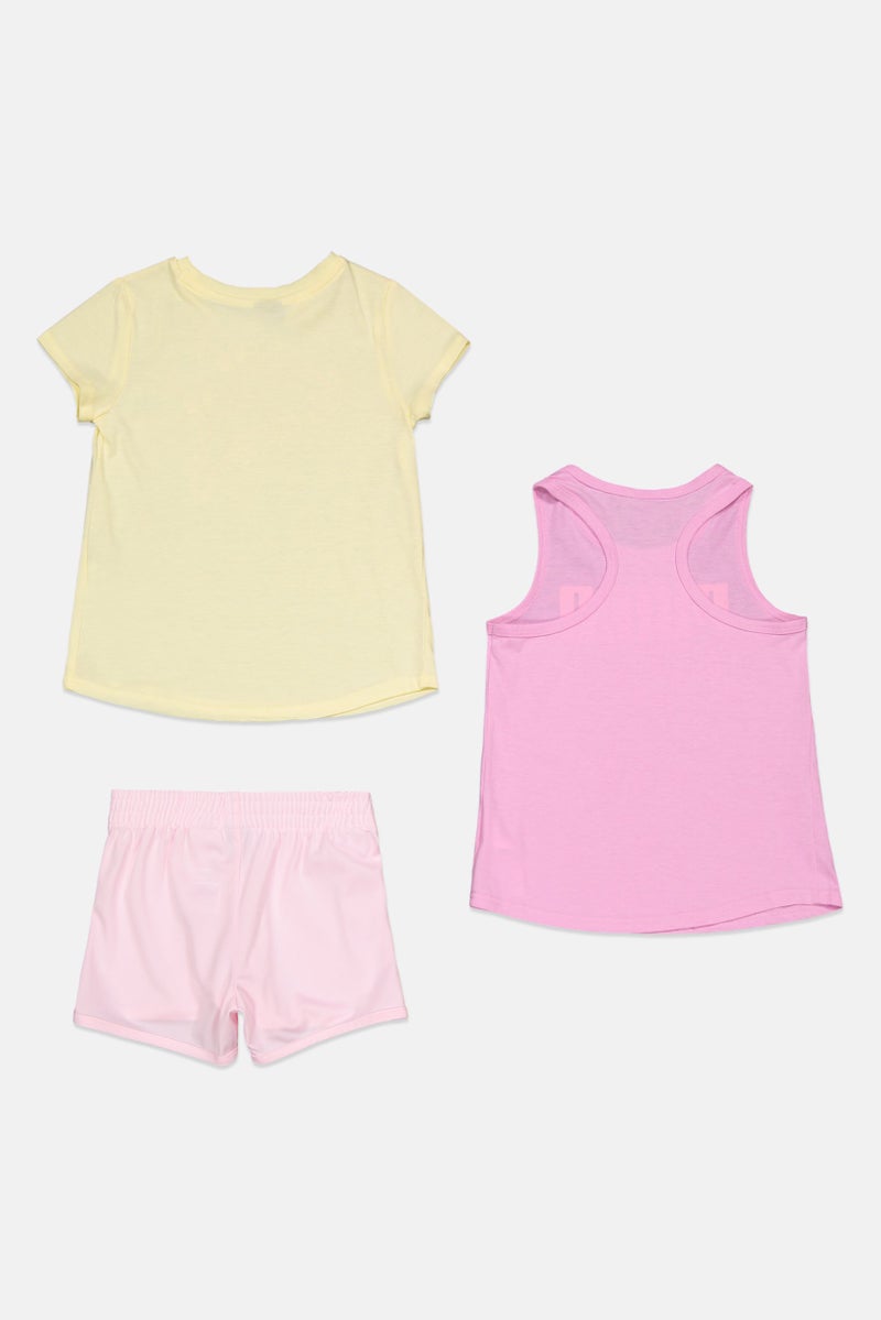 PUMA ملابس رياضية للبنات 3 قطع تناسب القمصان والسراويل القصيرة، أصفر وردي - Image 2