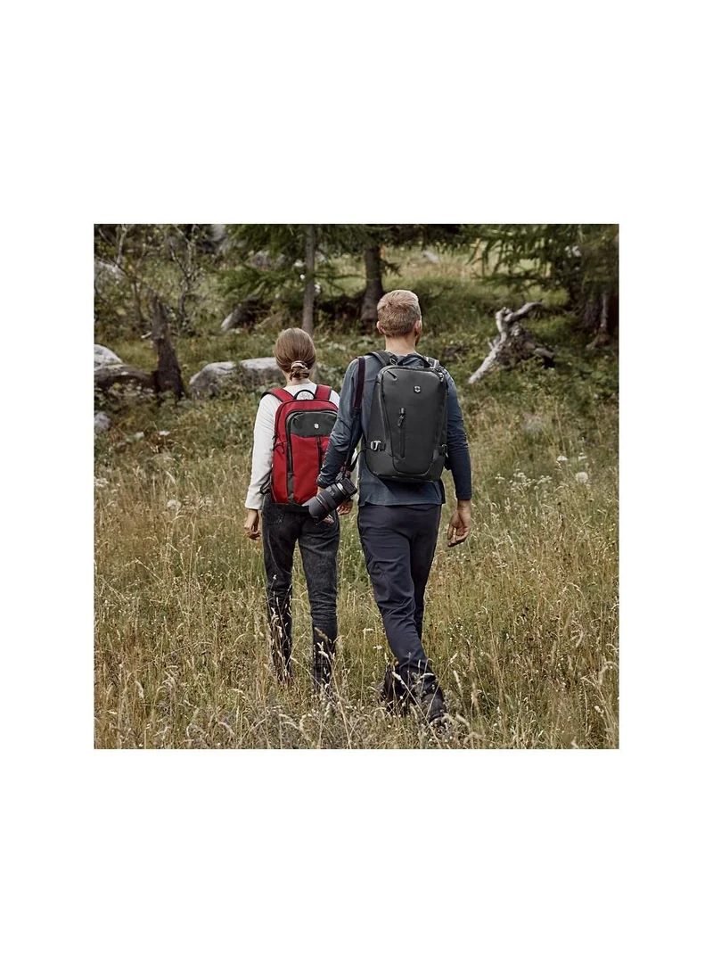 فيكترونوكس Altmont Original Vertical-Zip Laptop Backpack Red