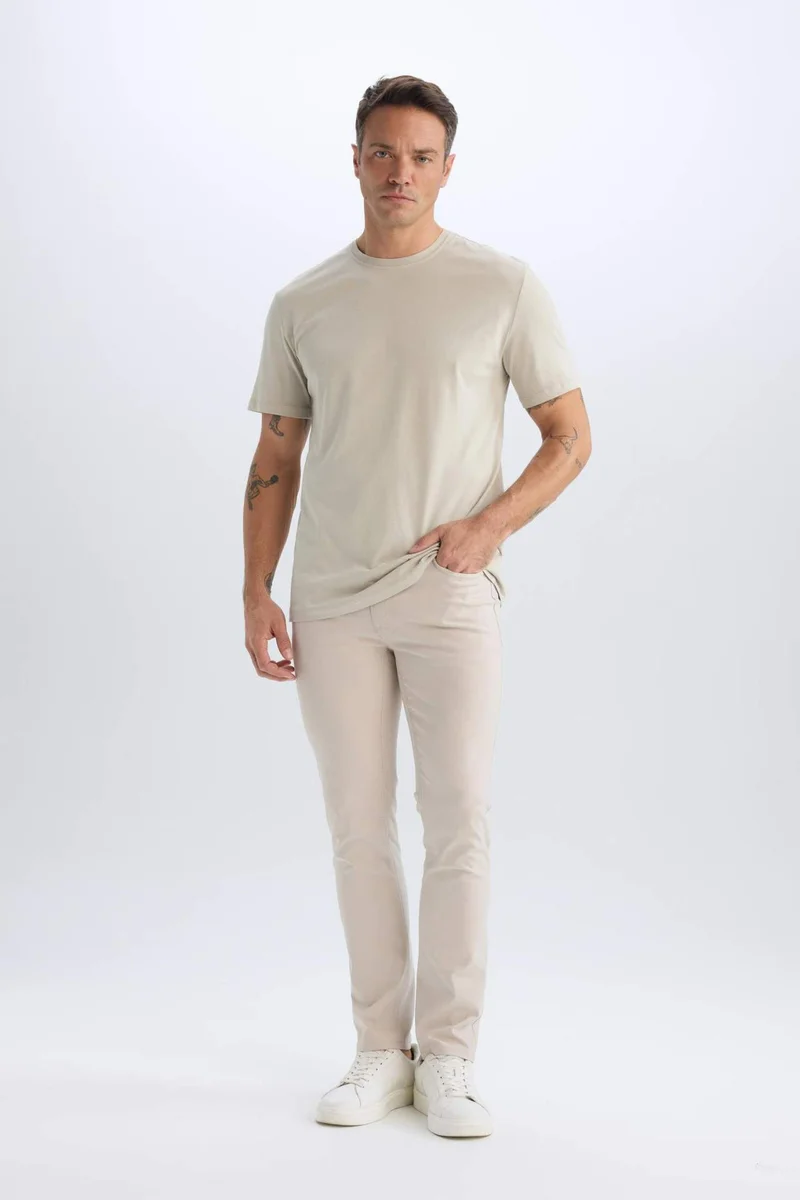ديفاكتو Slim Fit Super Skinny Hem Trousers