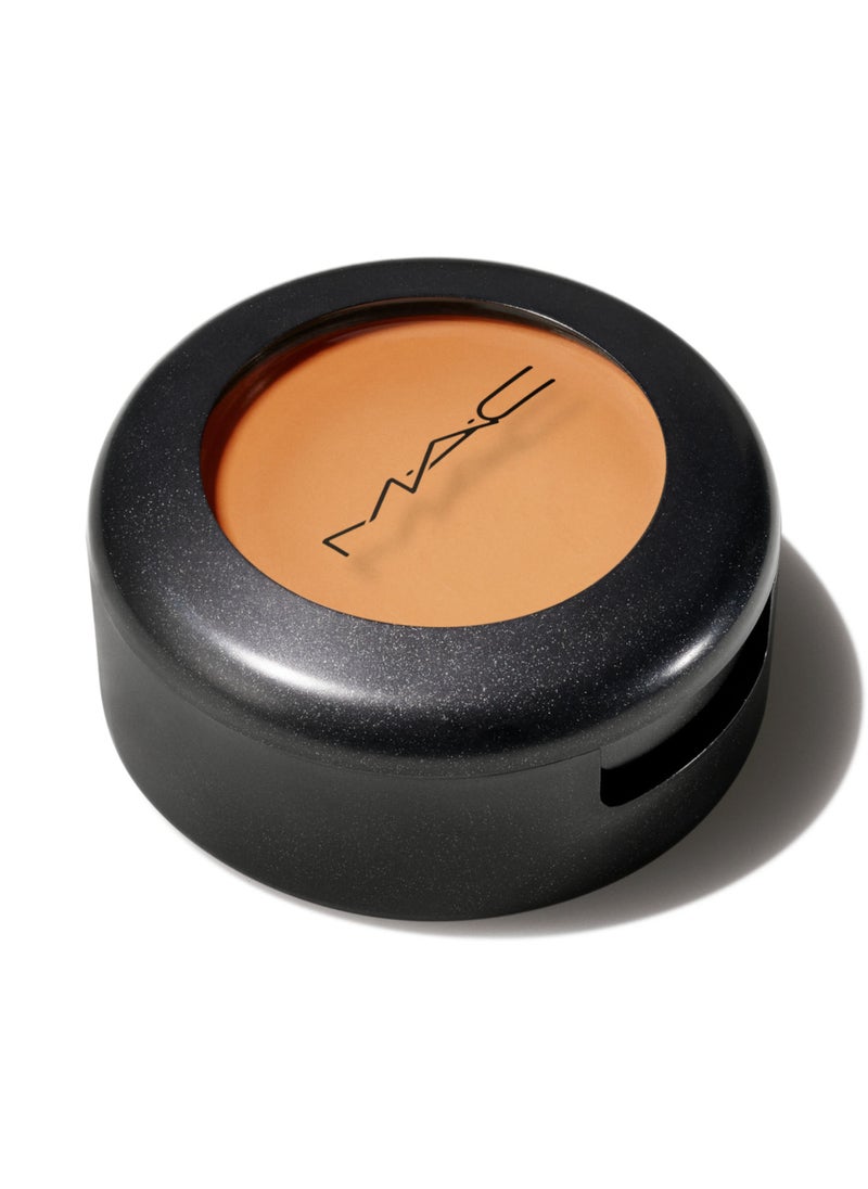 MAC Cosmetics Studio Finish SPF 35 Concealer  NC40 7 g / 0.24 US oz  - Image 4