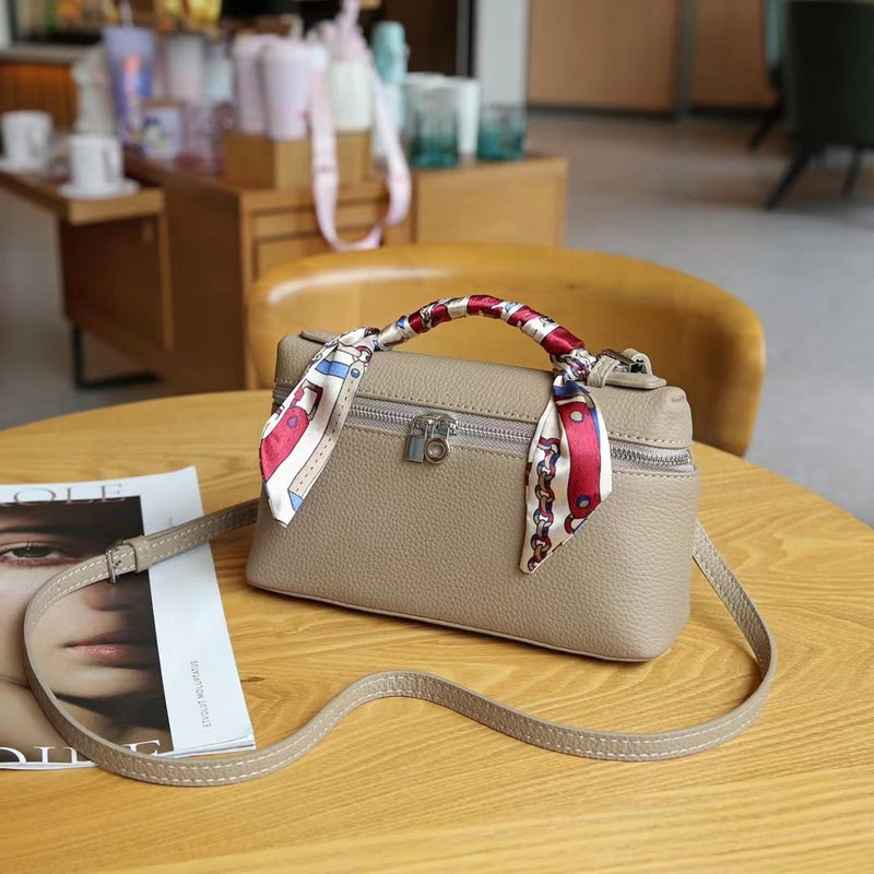 High-End Lunch Box Small Bag Women'S All-Match Shoulder Crossbody Bag Texture Explosive Portable Small Square Bag - Image 3
