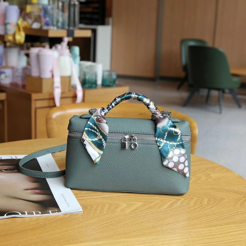 High-End Lunch Box Small Bag Women'S All-Match Shoulder Crossbody Bag Texture Explosive Portable Small Square Bag - Image 1