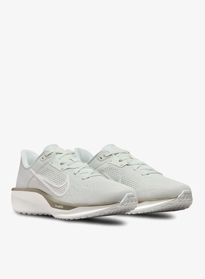 نايكي حذاء جري رجالي كويست