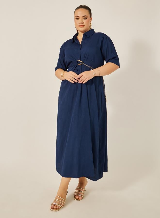 ستايلي فستان قميص مقاس كبير ستايلي بياقة مزخرفة وتفاصيل سلسلة - Image 1