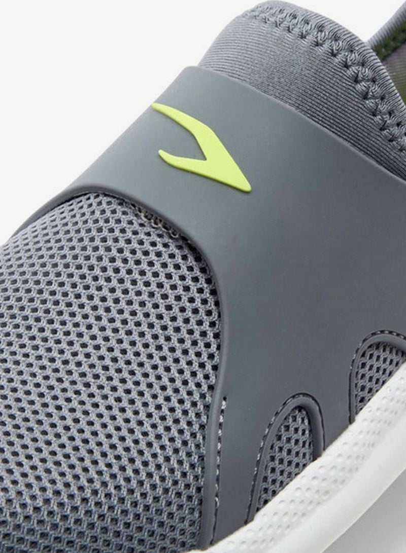 داش أحذية رياضية سليب أون للأولاد بتفاصيل شريط سحب - Image 4