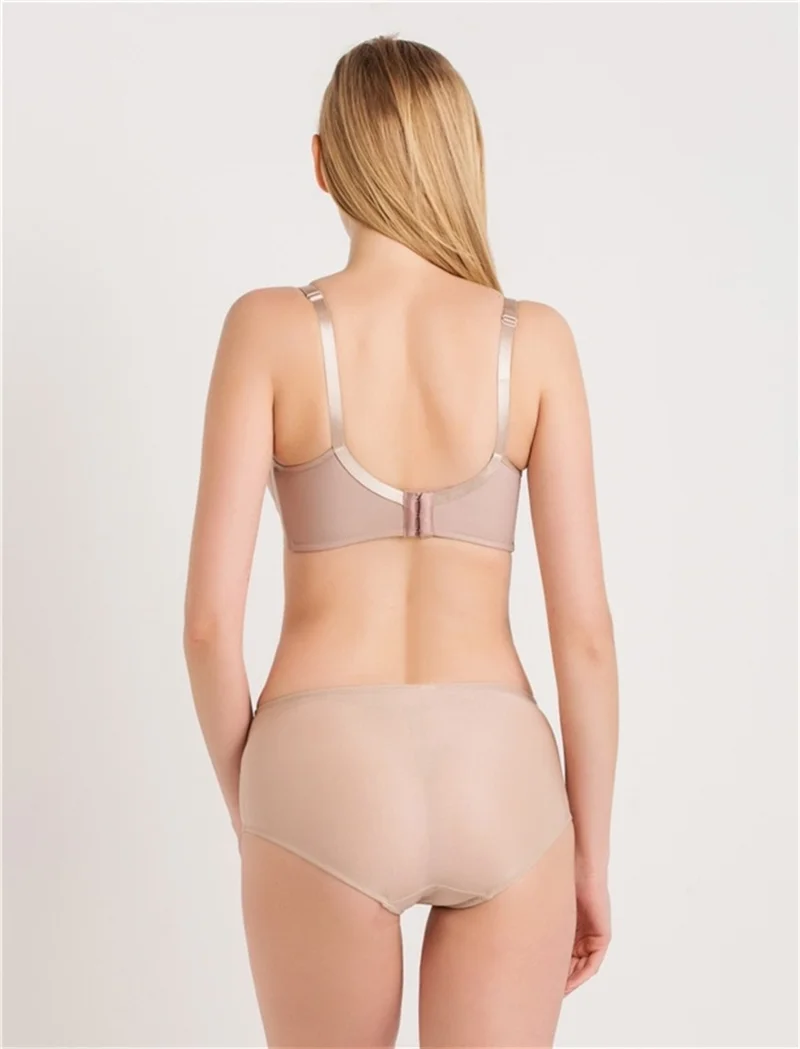 ماجيك فورم 3983 - Non-Sponge Plain Fabric Minimizer Bra
