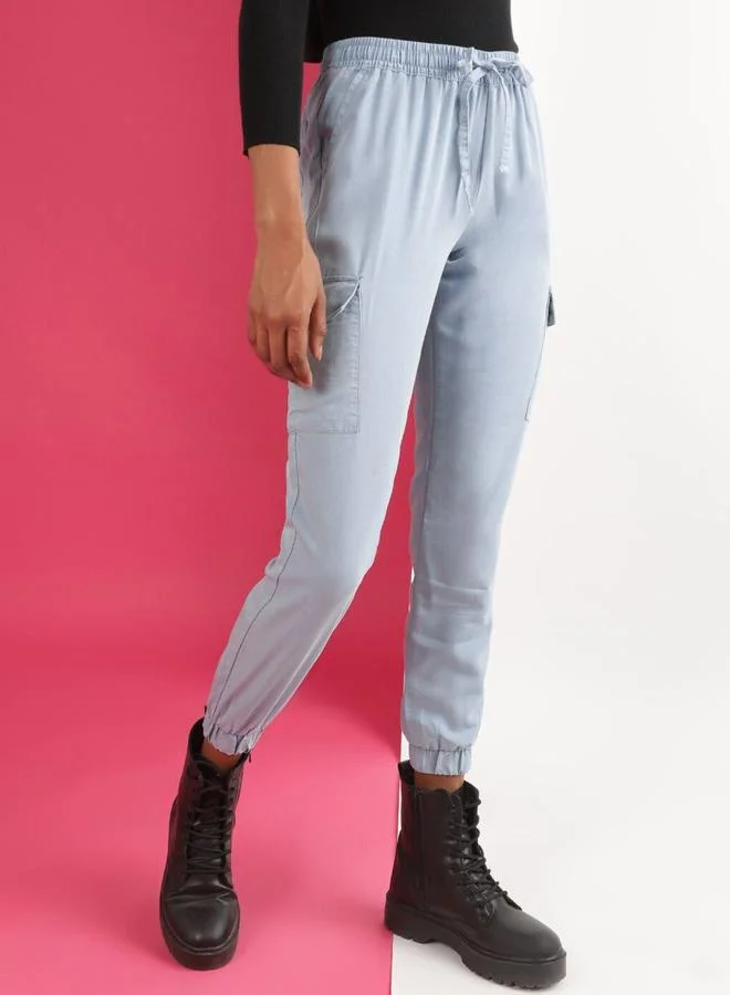 مرفوعة Freehand Women Blue Regular Fit Solid Denim Joggers