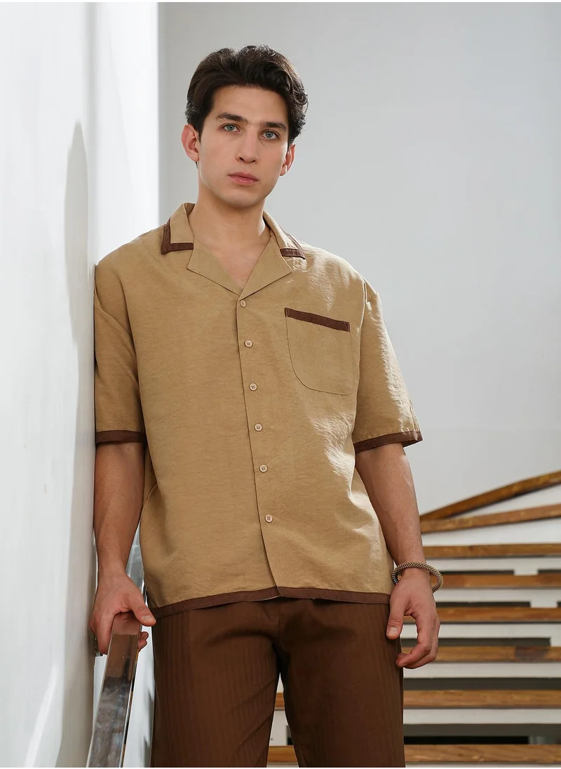 كامبوس سوترا Men's Beige Cuban Collar Short Sleeve Shirt