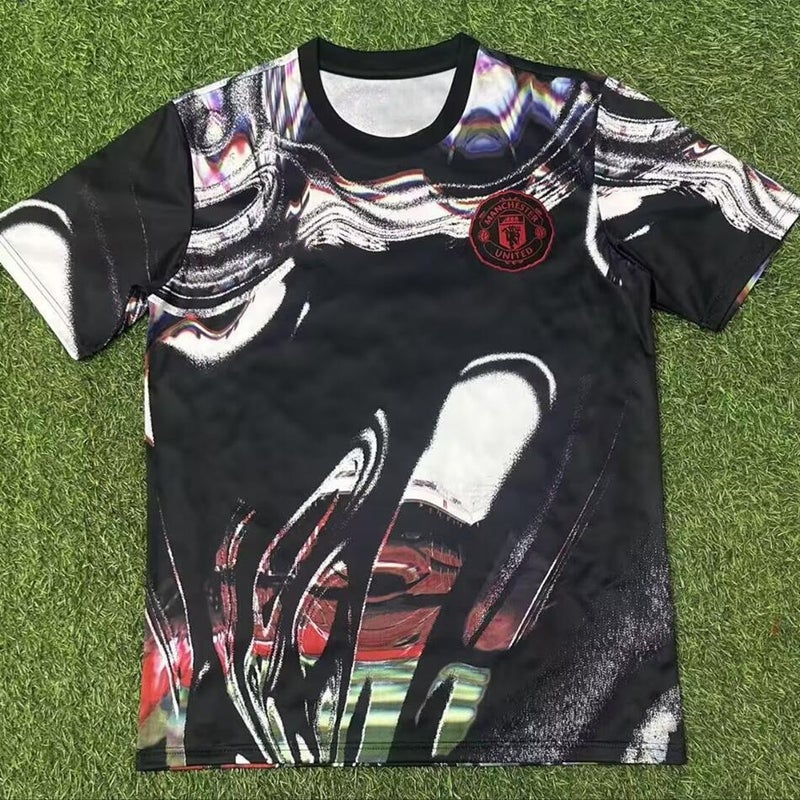 Manchester United Retro Football Jersey Short Sleeve - Image 1