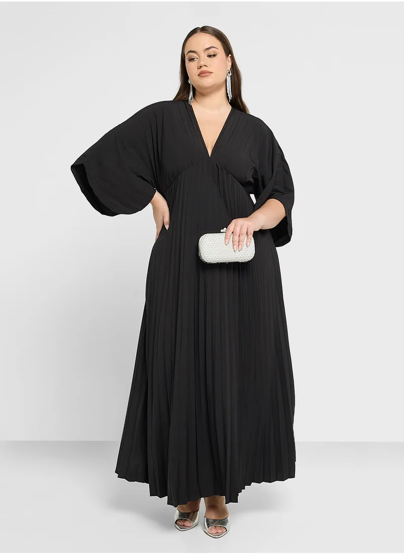 ايلا بلس Deep Neck Pleated Dress