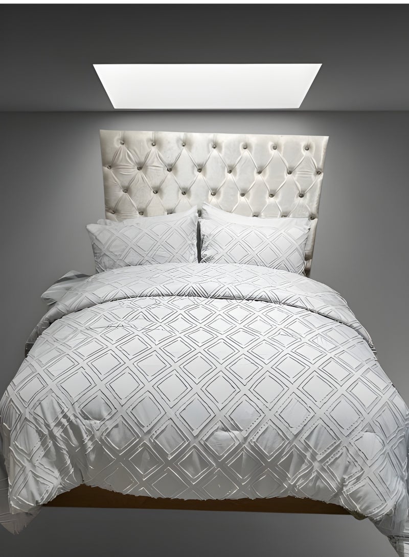 HOMETOPIA Hometopia 6-Piece King Size Comforter Bedding Set – Ultra-Soft Quilted Blanket 230×260 cm with Deep Fitted Sheet 200×200+30 cm & 4 Pillow Covers 50×75 cm – Breathable, Hypoallergenic, All-Season Microfiber Bed Set with Elegant Embossed Design for Double Bed, Hotel, Guestroom, Daily Use – Machine Washable & Fade-Resistant  - Image 2