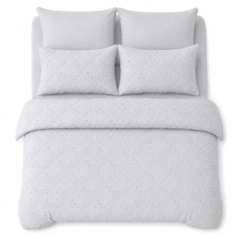 HOMETOPIA Luxury King Size 6-Piece Comforter Set 264×229 cm – Embossed Fabric, Ultra Soft & Breathable Fabric, Comfortable, All-Season Use, Premium Quality, Ideal for AC Rooms & Home Use in Saudi Arabia. - Image 2