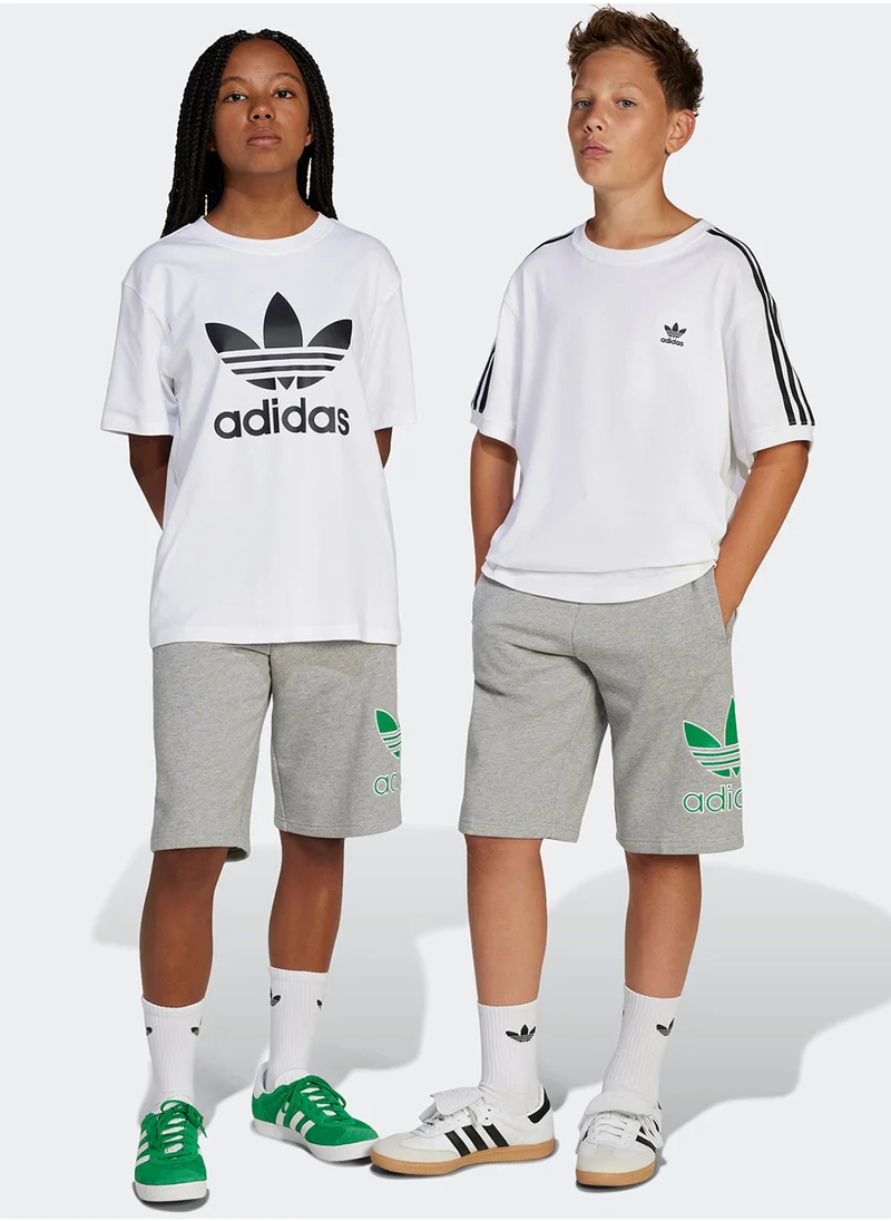 adidas Originals Youth Oversize Trefoil Short Big Logo Execution