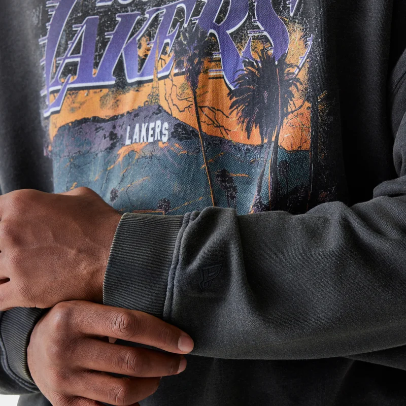 NEW ERA Men's NBA Los Angeles Lakers Graphic Sweatshirt