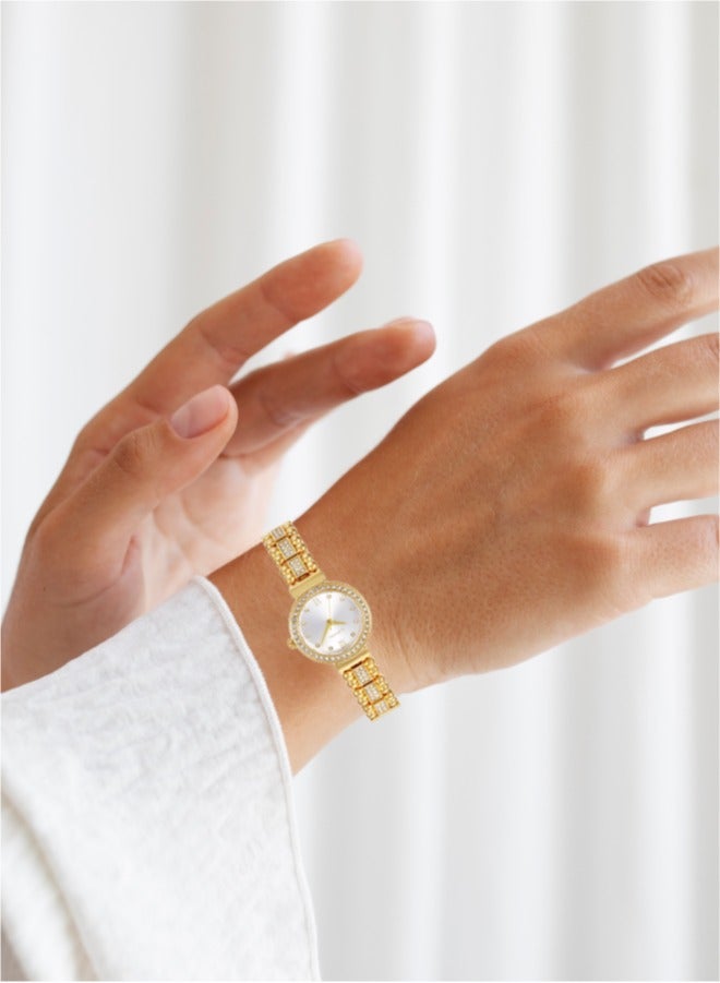 Black Moon Elegant Blackmoon Women's Watch Stylish Silver Dial Stainless Steel Band Water Resistant Perfect for Casual and Formal Wear - Image 2