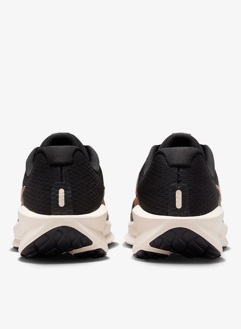 Nike Downshifter 13 - Image 4