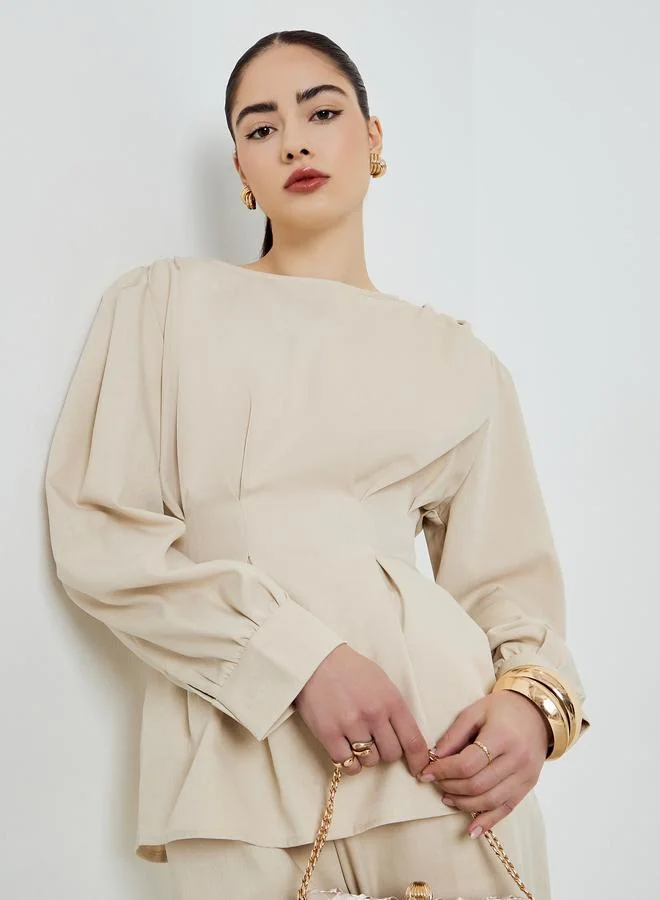 ستايلي طقم منسق من بنطال بأرجل واسعة وبلوزة بأكمام طويلة وكسرات