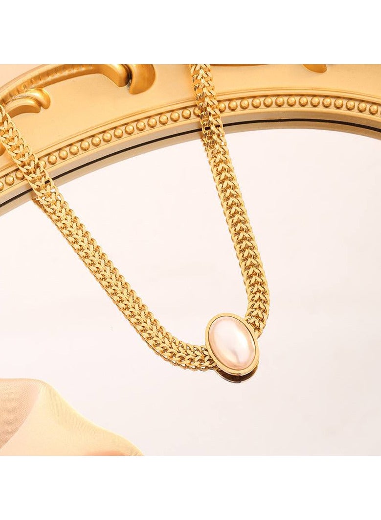 Golden Pearl Mat Necklace made of rust-resistant stainless steel to maintain its lasting shine, adding a luxurious touch to enhance your beauty with irresistible elegance! An elegant design that blends luxury and simplicity, perfect for everyday wear, especially for evenings and special occasions.  - Image 2