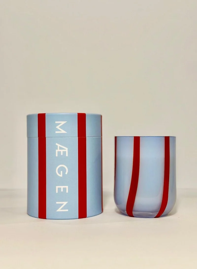 مايجن شمعة أتينـا المخططة - أزرق / أحمر - قاعدة زجاجية - شمعة معطرة فاخرة - 280 جم / 10 أونص