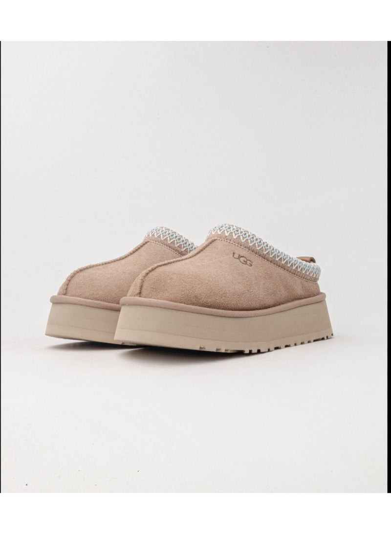 UGG Tazz Chestnut Slipper - Sand - Image 2