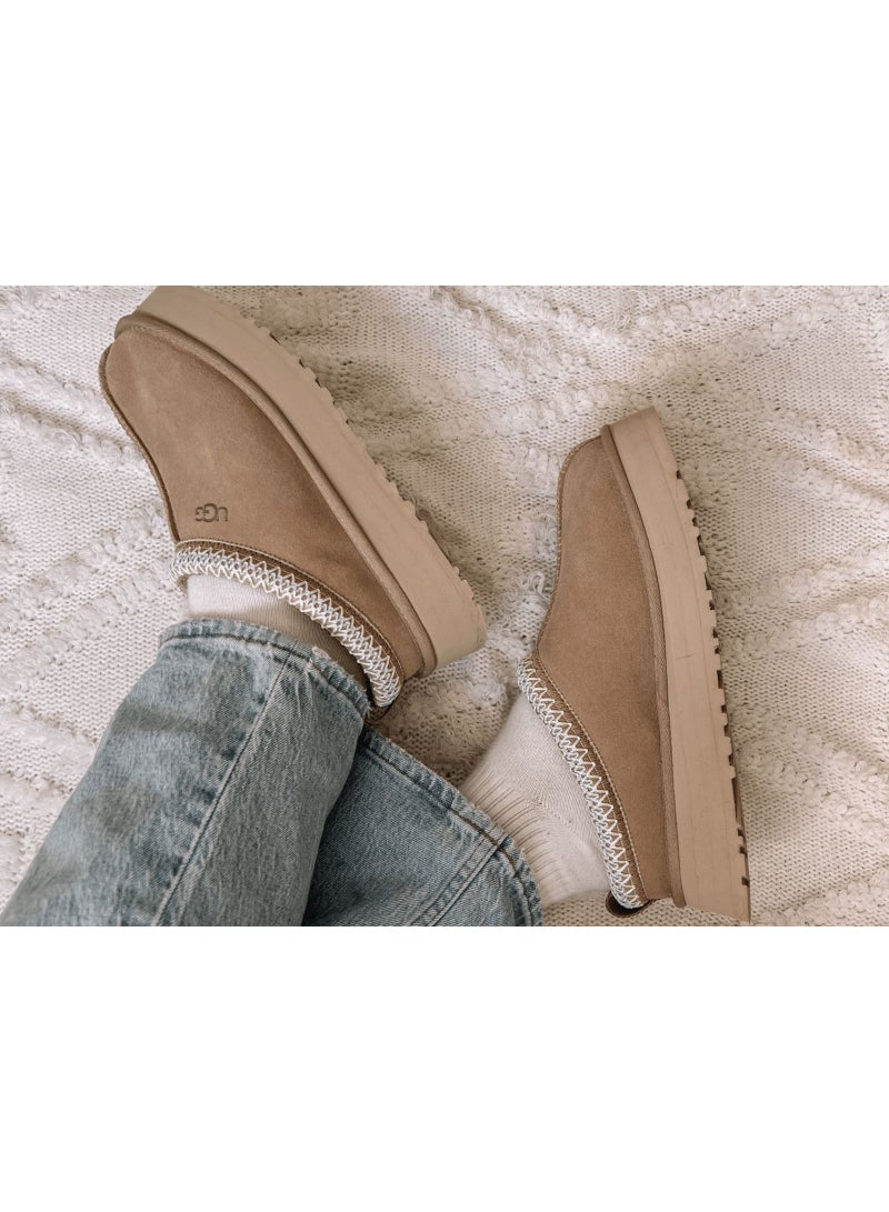 UGG Tazz Chestnut Slipper - Sand - Image 4