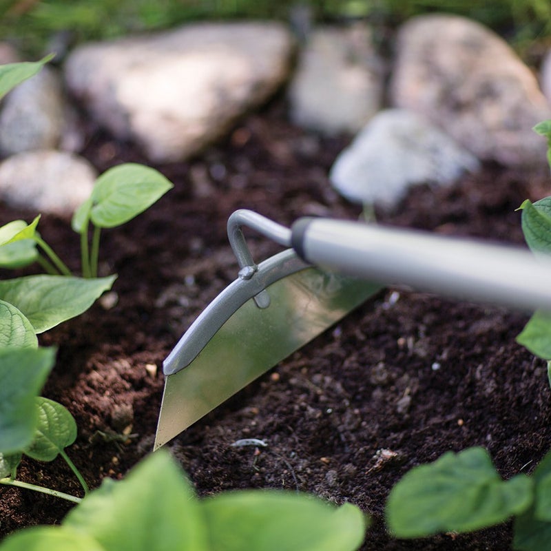 Fiskars Ergo Long-handle Aluminum Hoe (60 Inch),Silver/Black - Image 5