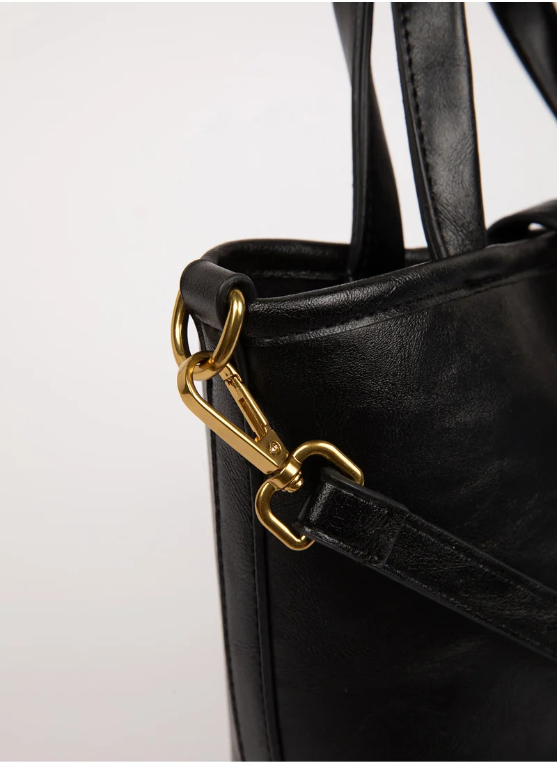 ديفاكتو Long Strap Faux Leather Tote