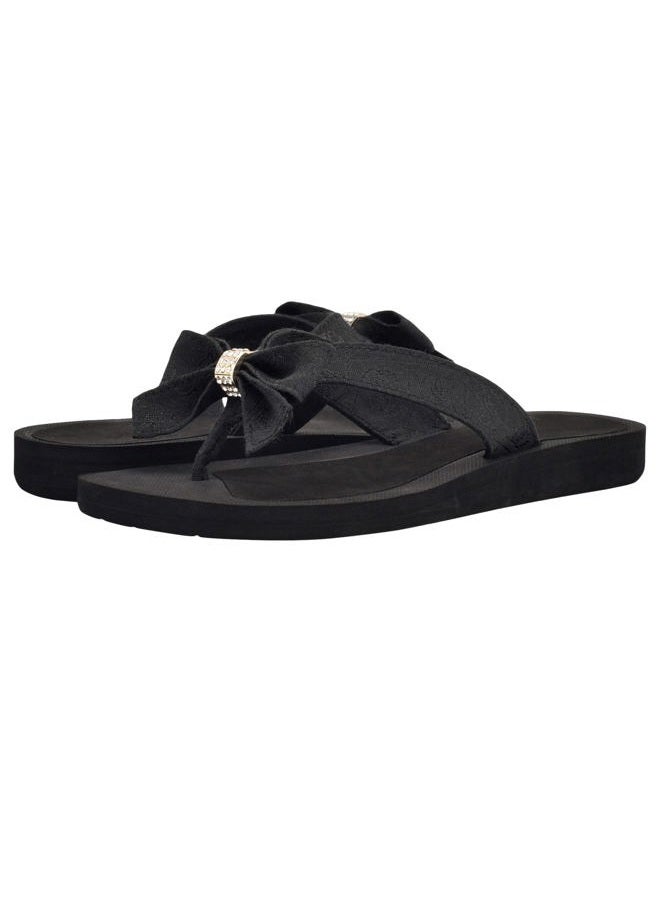 GUESS Women's Tuta Flip-Flop, Black, 7 - Image 1