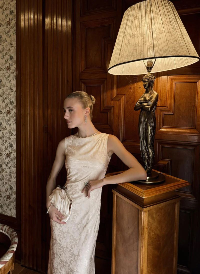 Lichi  Sleeveless midi dress with floral pattern for Women | Best Price UAE