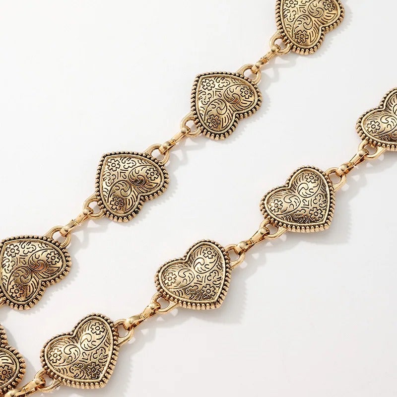 ذا بلاك بيرل اكسسوريز حزام معدن حريمي ذهبي شكل قلب - Image 2