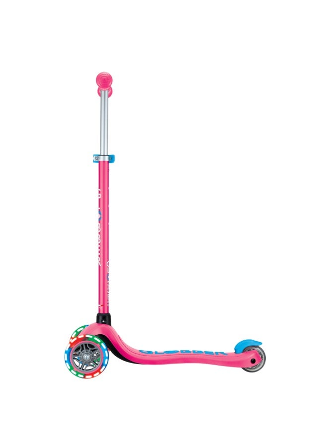 GLOBBER سكوتر جلوبر بريمو بلس لايتس ثلاثي العجلات باللون الفوشيا - Image 5