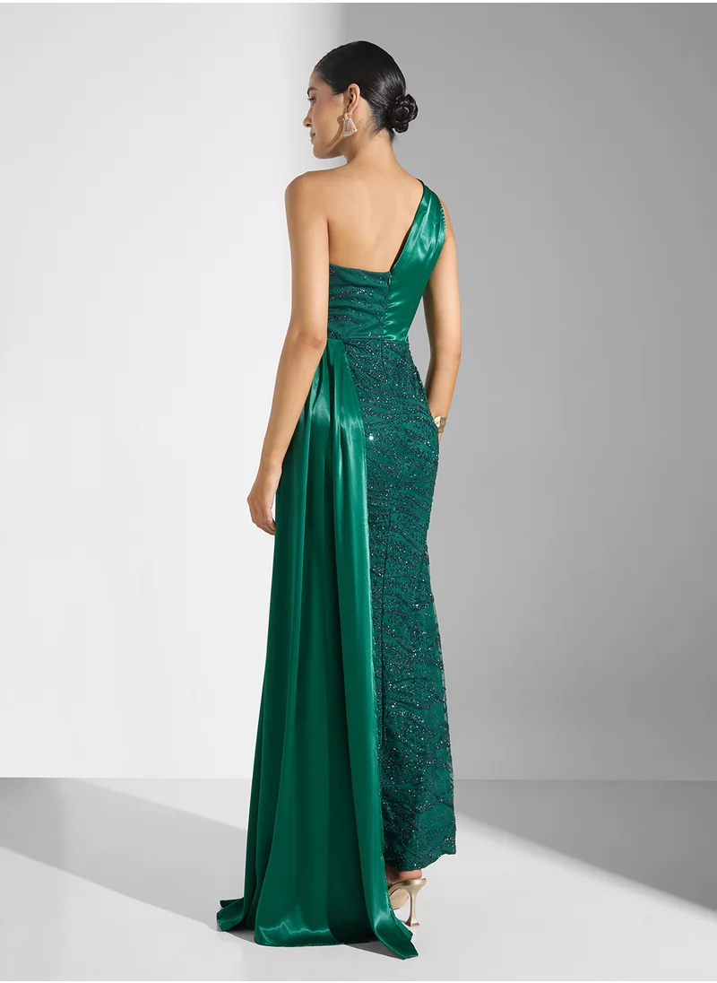 نمشي x One Shoulder Shimmer Dress With Trail