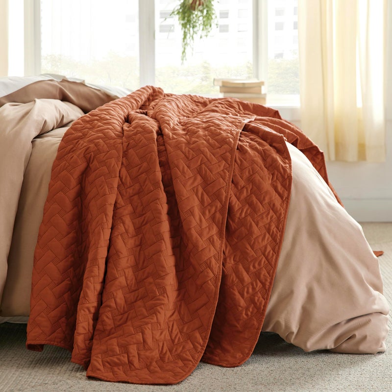 Bedsure Quilts Queen Size - Lightweight Bedspreads Queen Size with Basket Weave Pattern, Soft Quilt Bedding, Red Orange Comforter Coverlet for All Seasons (90" x 96") - Image 2