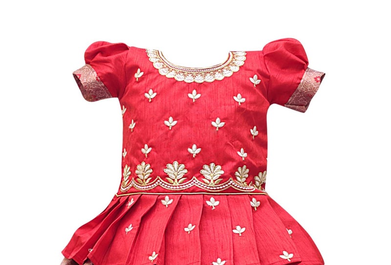 Suzvan Baby Girls South Indian Pattu Pavadai Lehenga Choli set For kids Dress (Red & White, 6 Years-7 Years) - Image 3