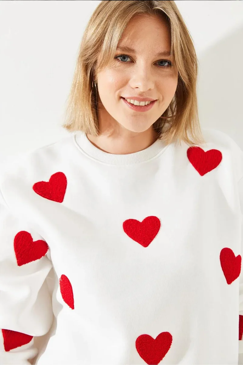 Bianco Lucci White LUCCI Oversized Embroidered Crew Neck Sweatshirt for Women | Best Price UAE