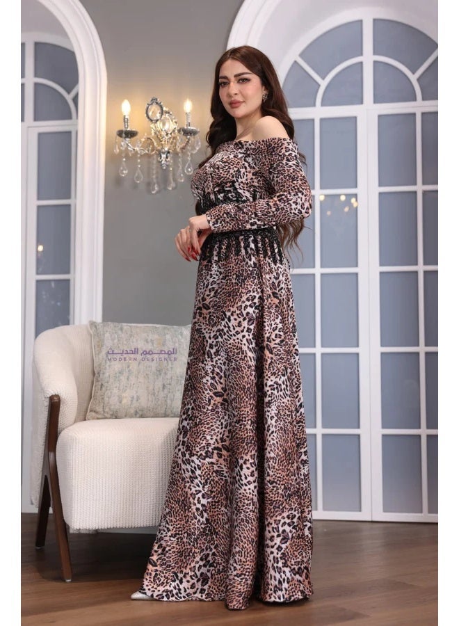 المصمم الحديث فستان مناسبات بتطريز فخم باللون النمري الانيق يتم التطريز على ايادي خبراء في مجال التطريز - Image 3