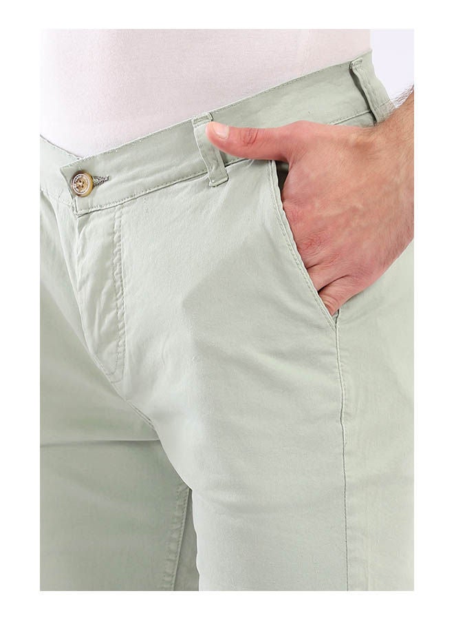 WHITE RABBIT Plain Basic Mid-Rise Shorts  - Image 4